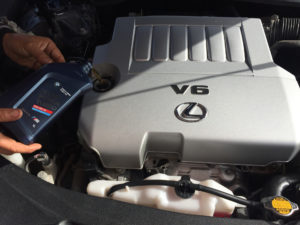 Замена масла в двигателе Lexus ES